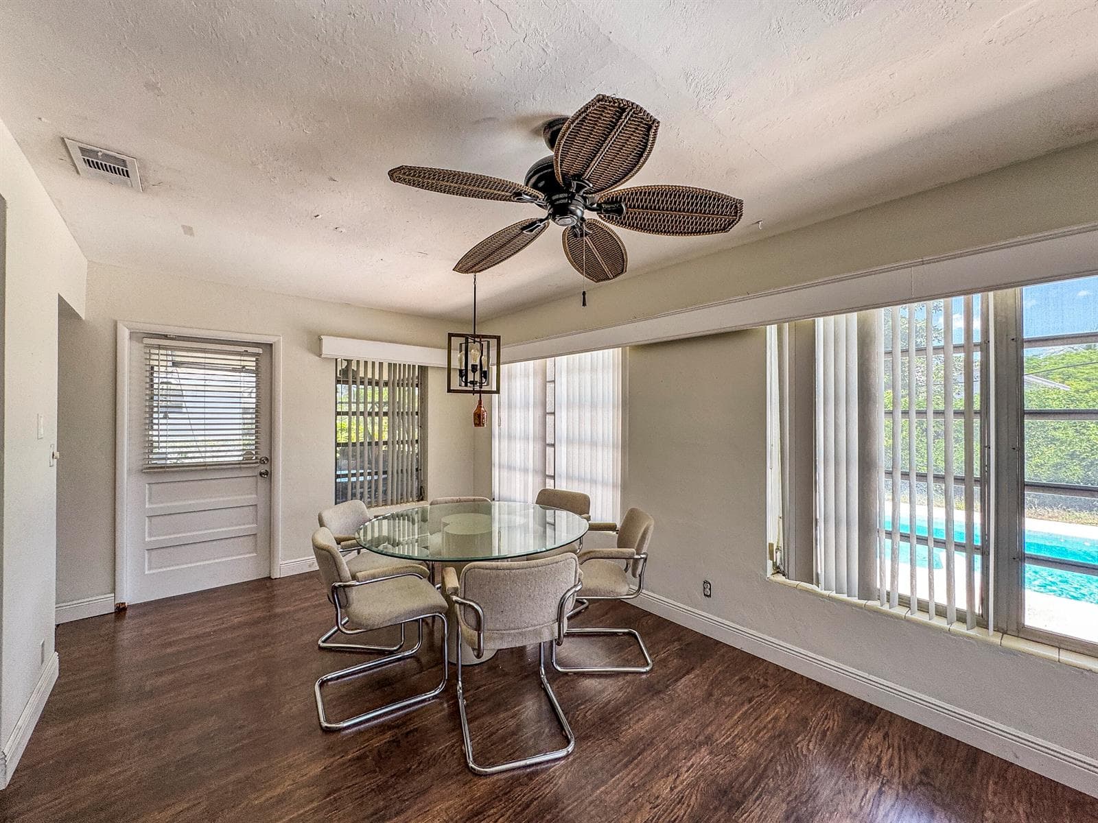 1326 Lake Erie Drive, Lake Worth FL 33461 photo 4