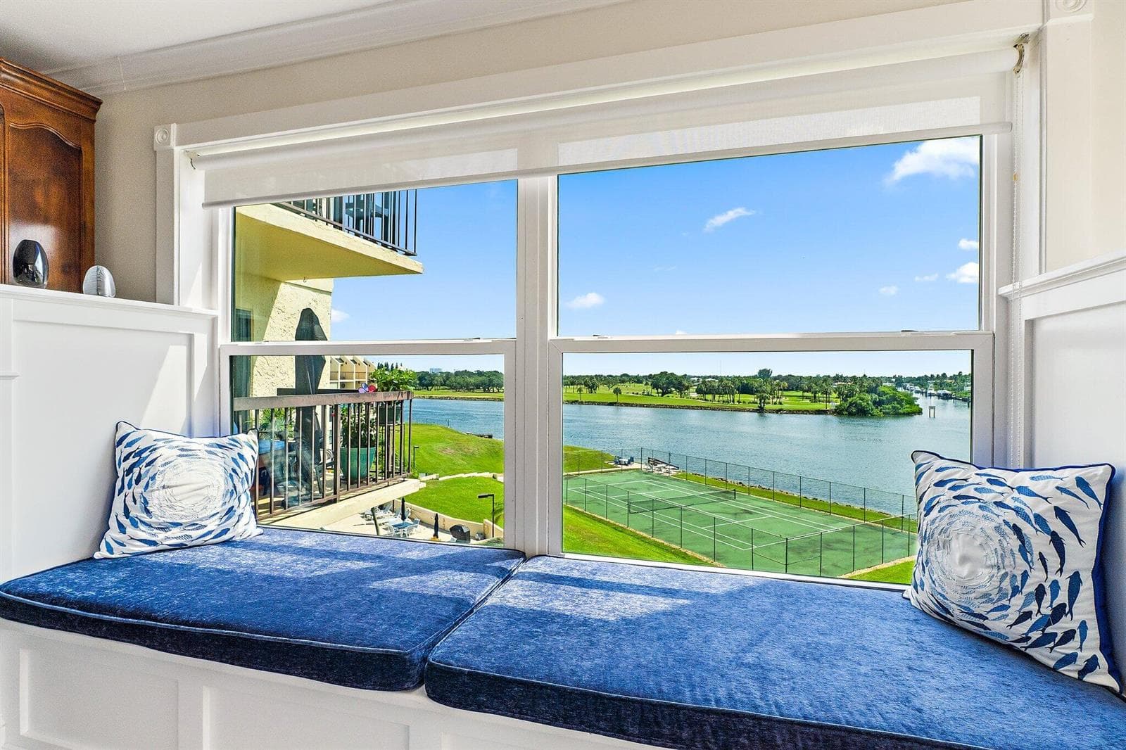 374 Golfview Road # 405, North Palm Beach FL 33408 photo 2
