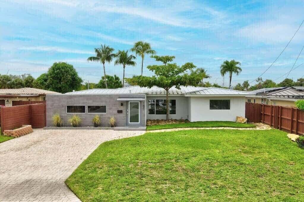 1631 Poinsettia Drive, Fort Lauderdale FL 33305 photo 3