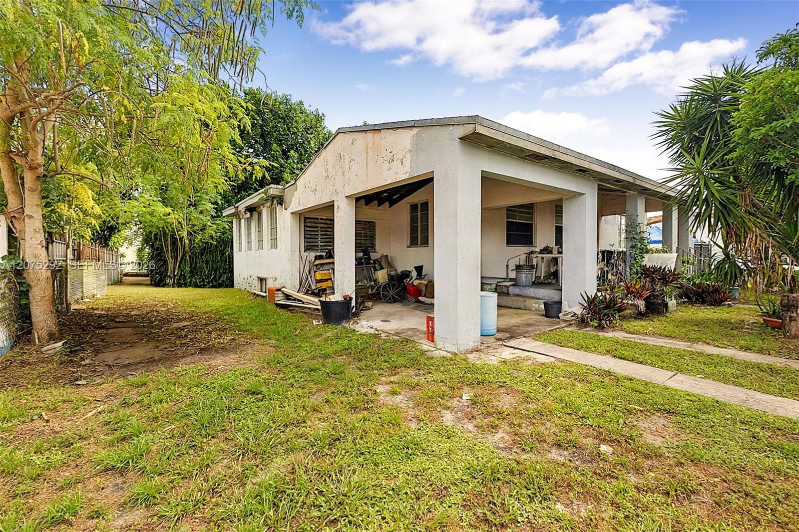 255 E 42nd St, Hialeah FL 33013