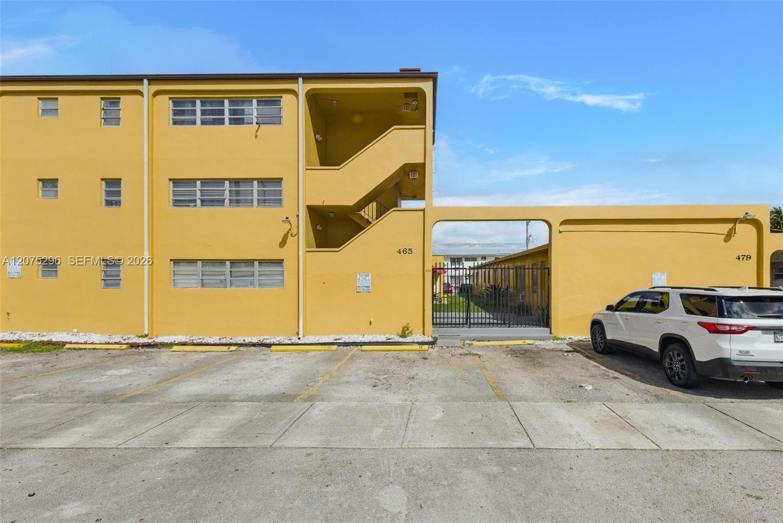 465 E 28th St # 18, Hialeah FL 33013 photo 3