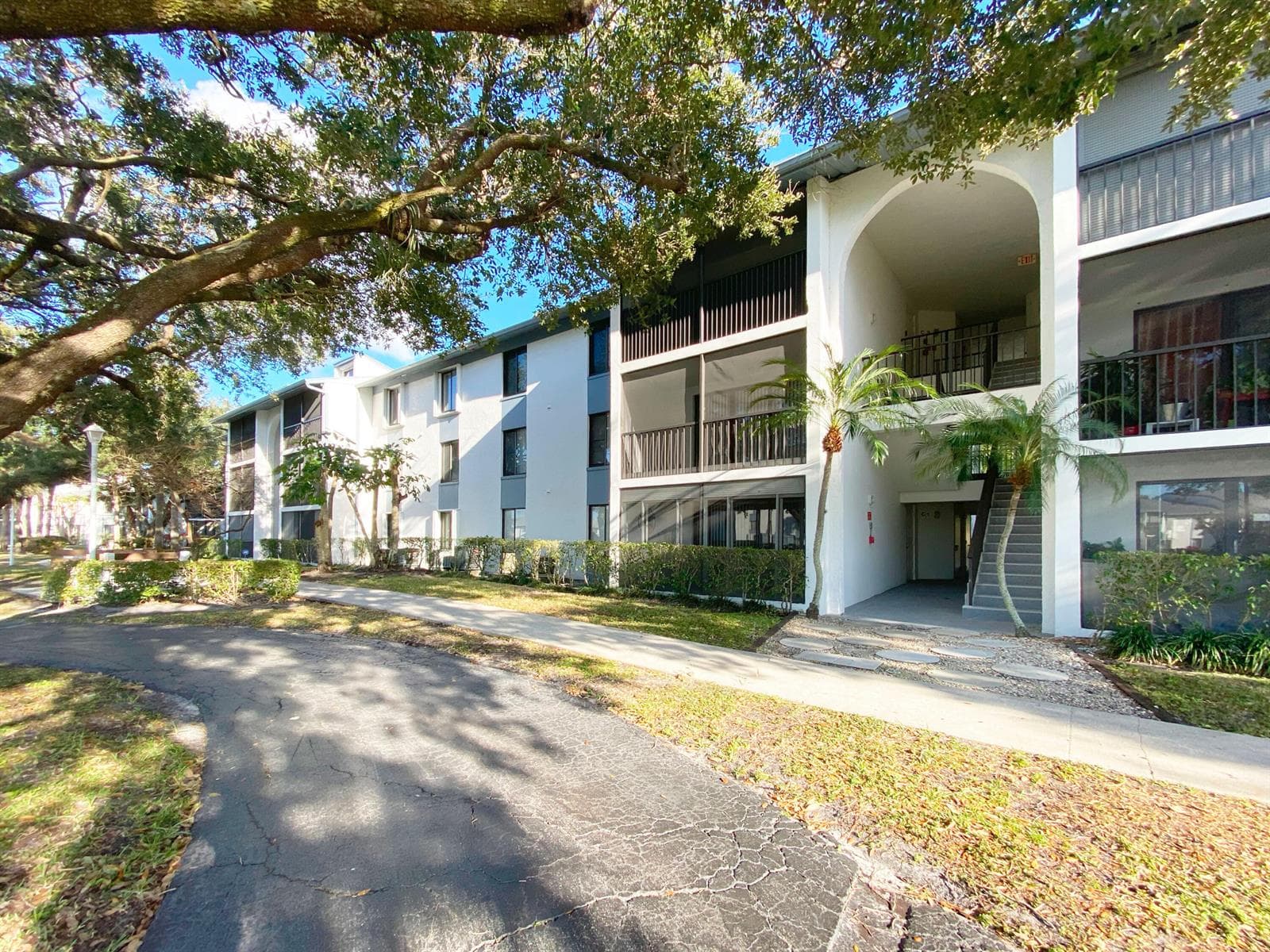 1015 GREEN PINE Boulevard # C2, West Palm Beach FL 33409