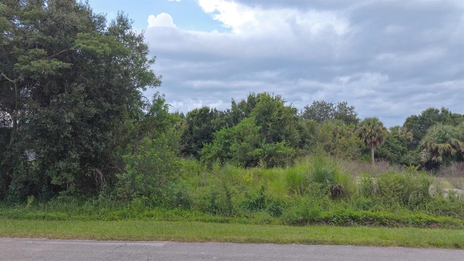 8001 Lockwood Drive, Fort Pierce FL 34951 photo 3