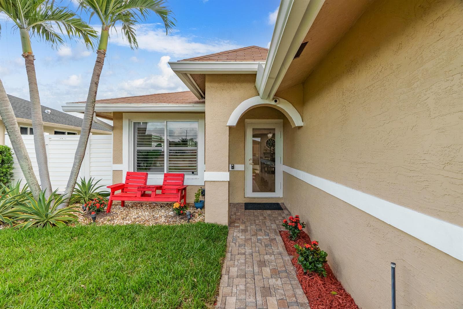 533 NE 1st Avenue, Deerfield Beach FL 33441 photo 4