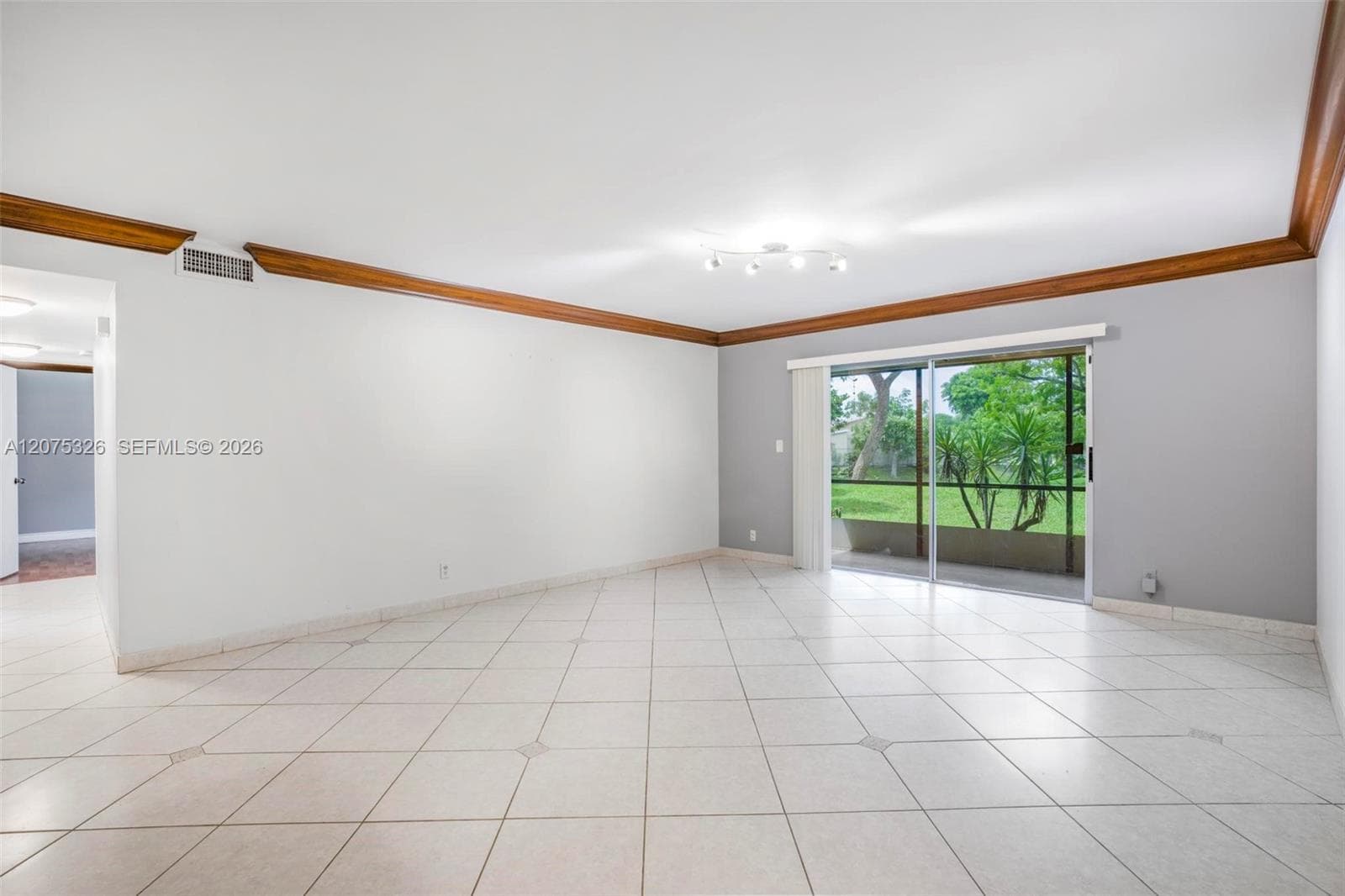 709 Gardens Dr # 101, Pompano Beach FL 33069 photo 5