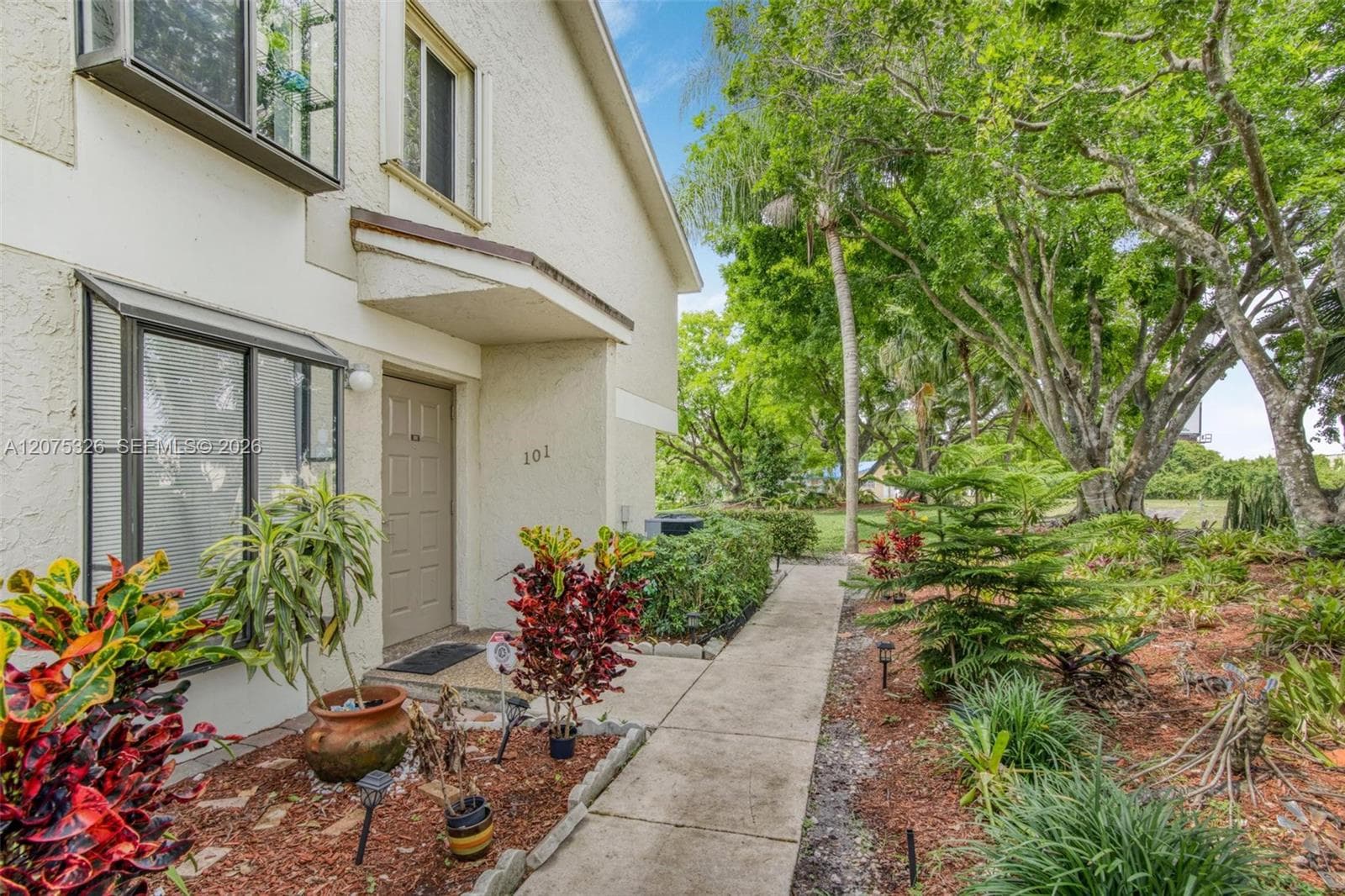 709 Gardens Dr # 101, Pompano Beach FL 33069 photo 4