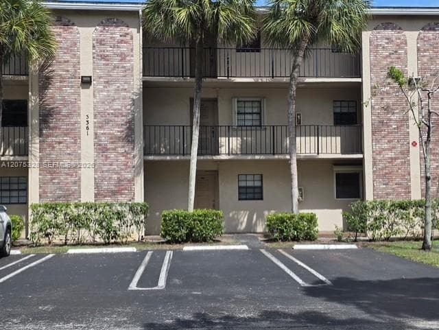 3361 NW 85th Ave # 305, Coral Springs FL 33065