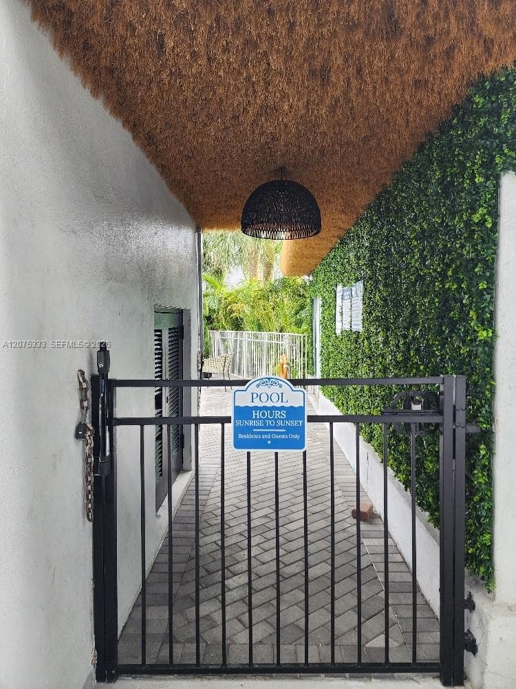 2101 Normandy Dr # 206, Miami Beach FL 33141 photo 4
