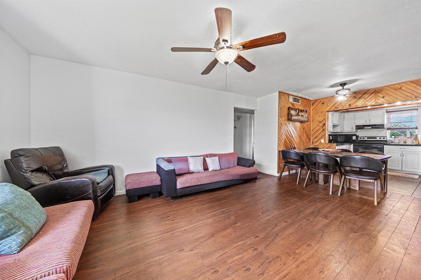 315 CIRCLE Drive S # 201, Boynton Beach FL 33435 photo 4
