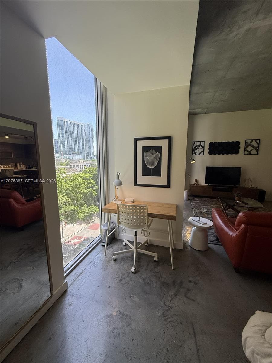 151 SE 1st St # 405, Miami, FL 33131 photo 3