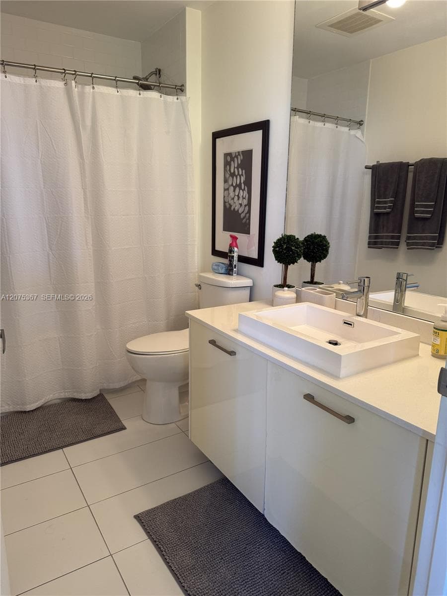 151 SE 1st St # 405, Miami, FL 33131 photo 4