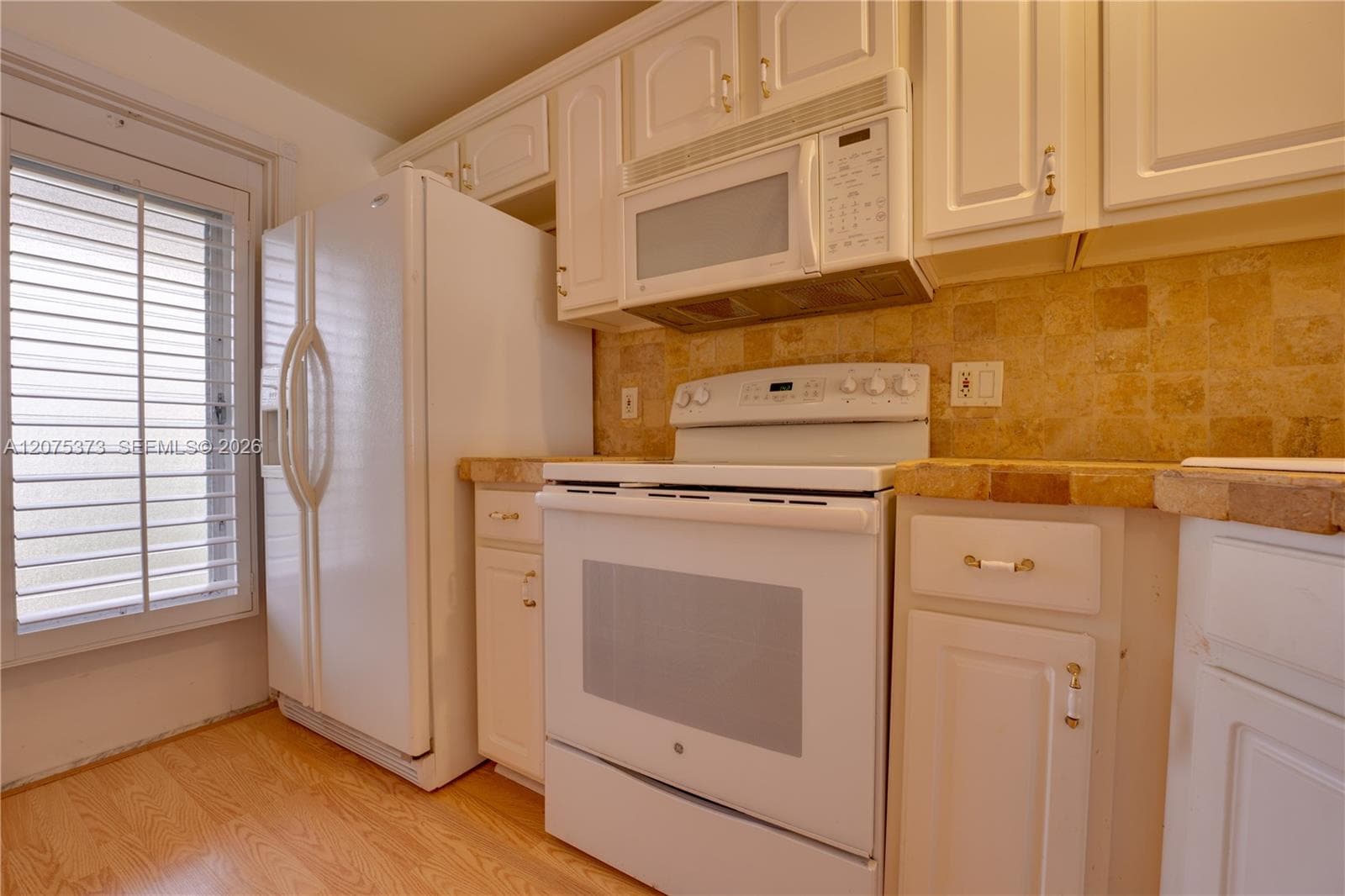 455 Paradise Isle Blvd # 402, Hallandale Beach, FL 33009 photo 5