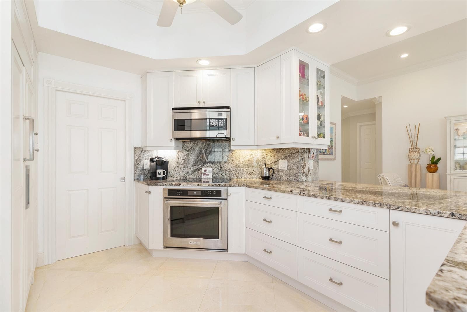 144 Euphrates Circle, Palm Beach Gardens FL 33410 photo 4