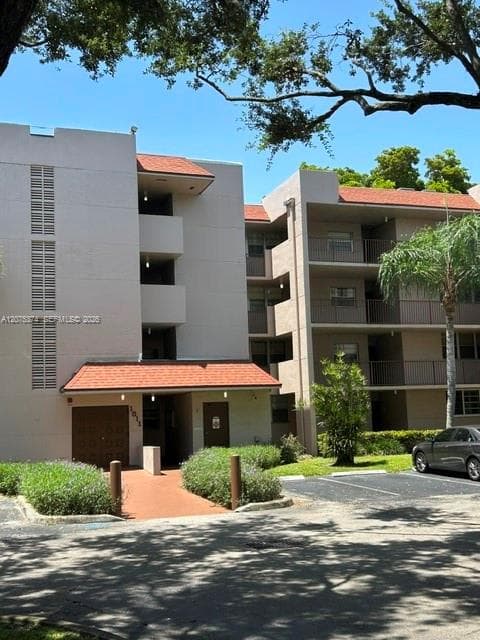 1811 Sabal Palm Dr # 204, Davie FL 33324 photo 2