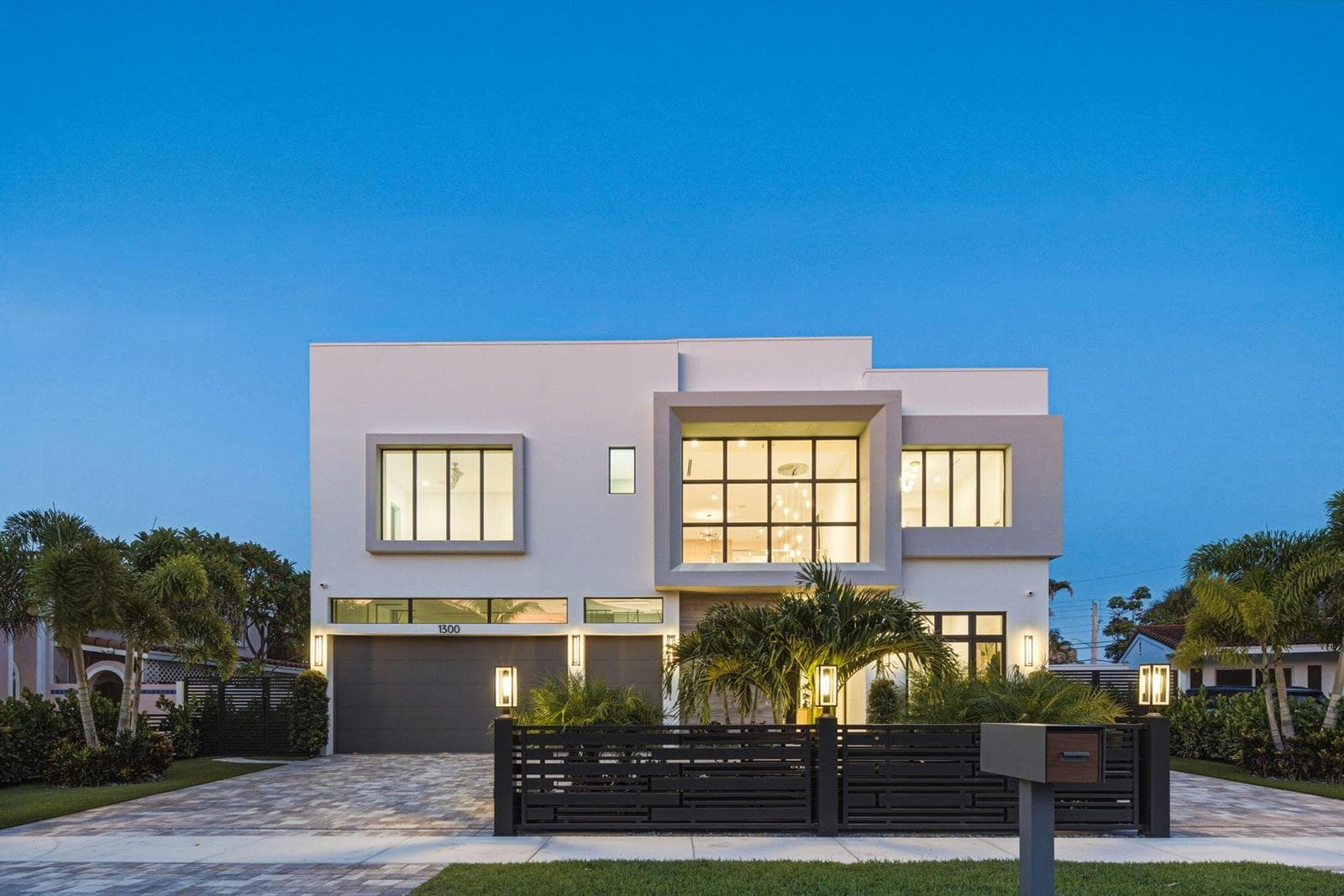 1300 NE 4TH Court, Boca Raton FL 33432 photo 2