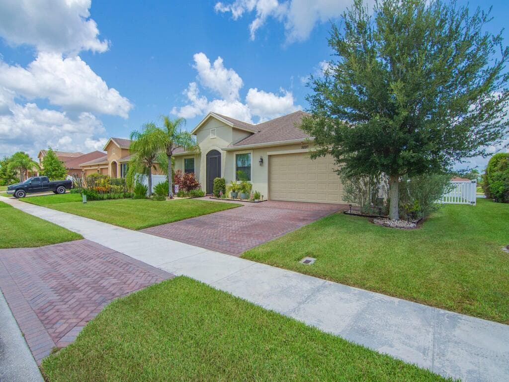 9880 Verona Manor, Vero Beach FL 32966 photo 4