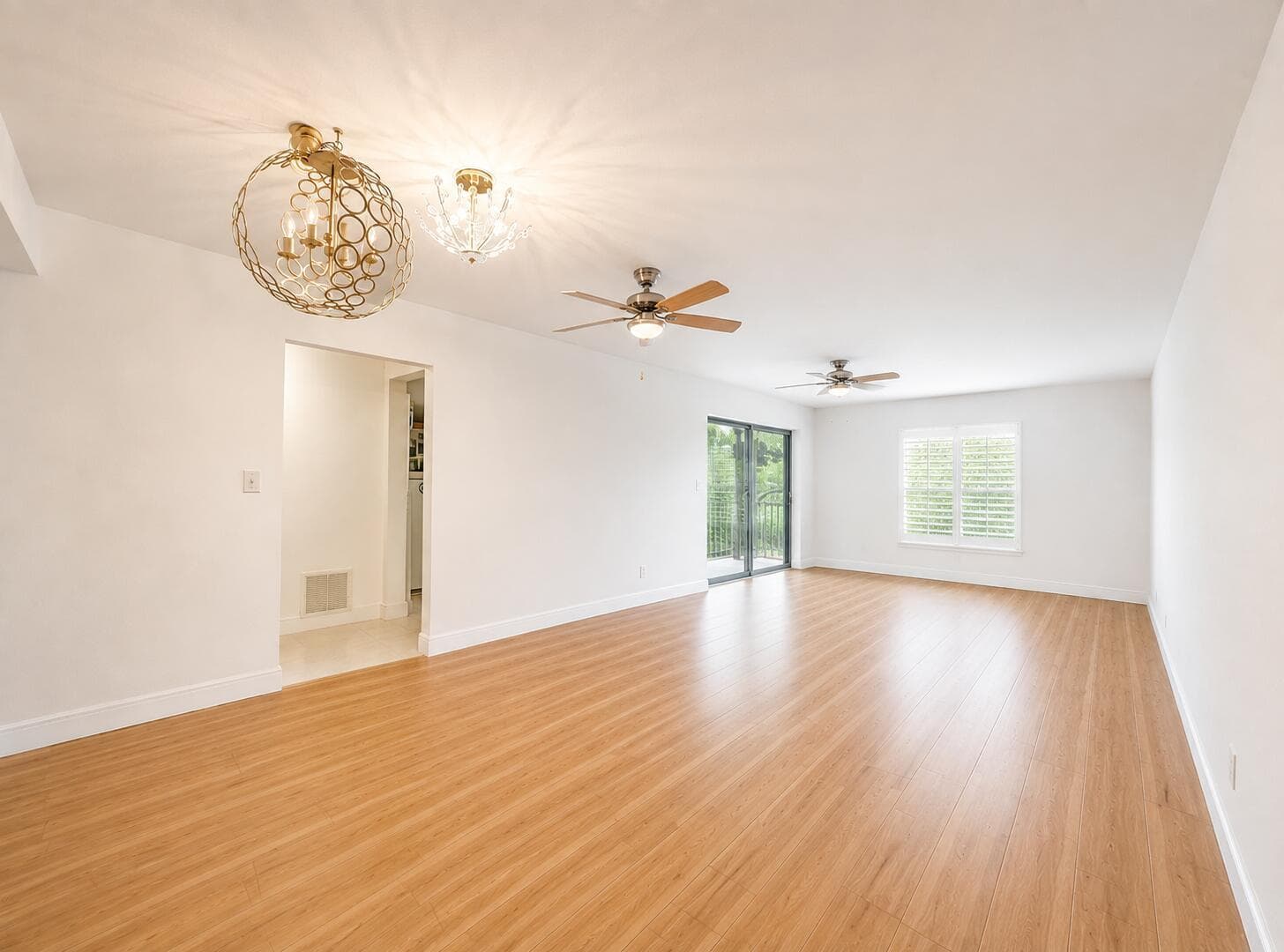 5570 Tamberlane Circle # 331, Palm Beach Gardens FL 33418 photo 2