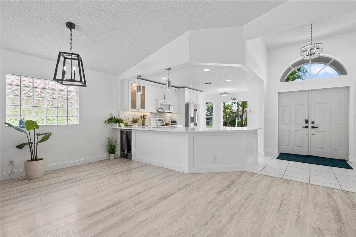 1820 S Club Drive, Wellington FL 33414 photo 4