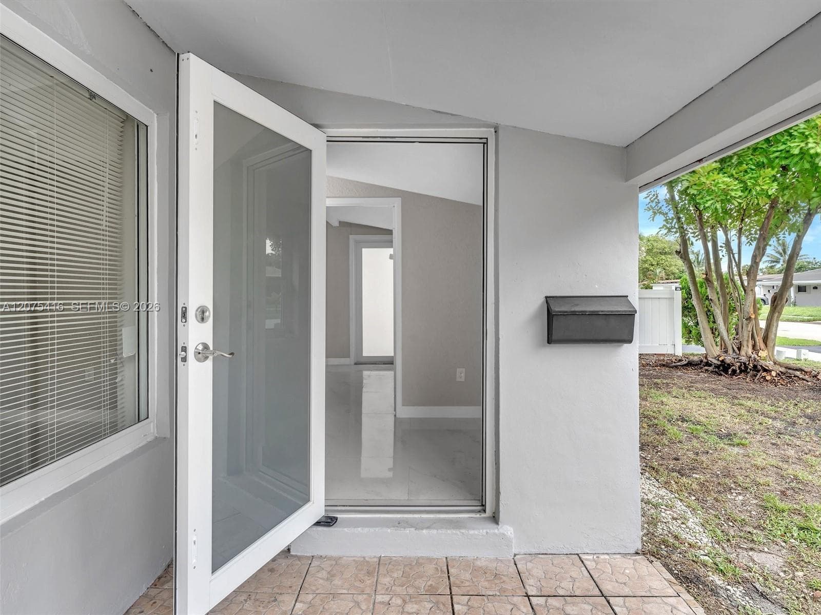 6800 Raleigh St, Hollywood FL 33024 photo 4