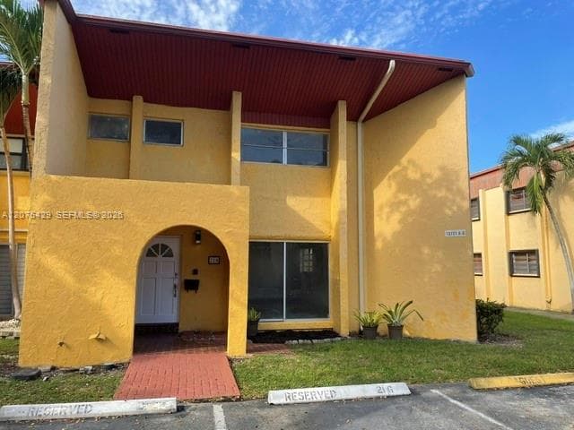 13721 SW 84th St # G, Miami FL 33183