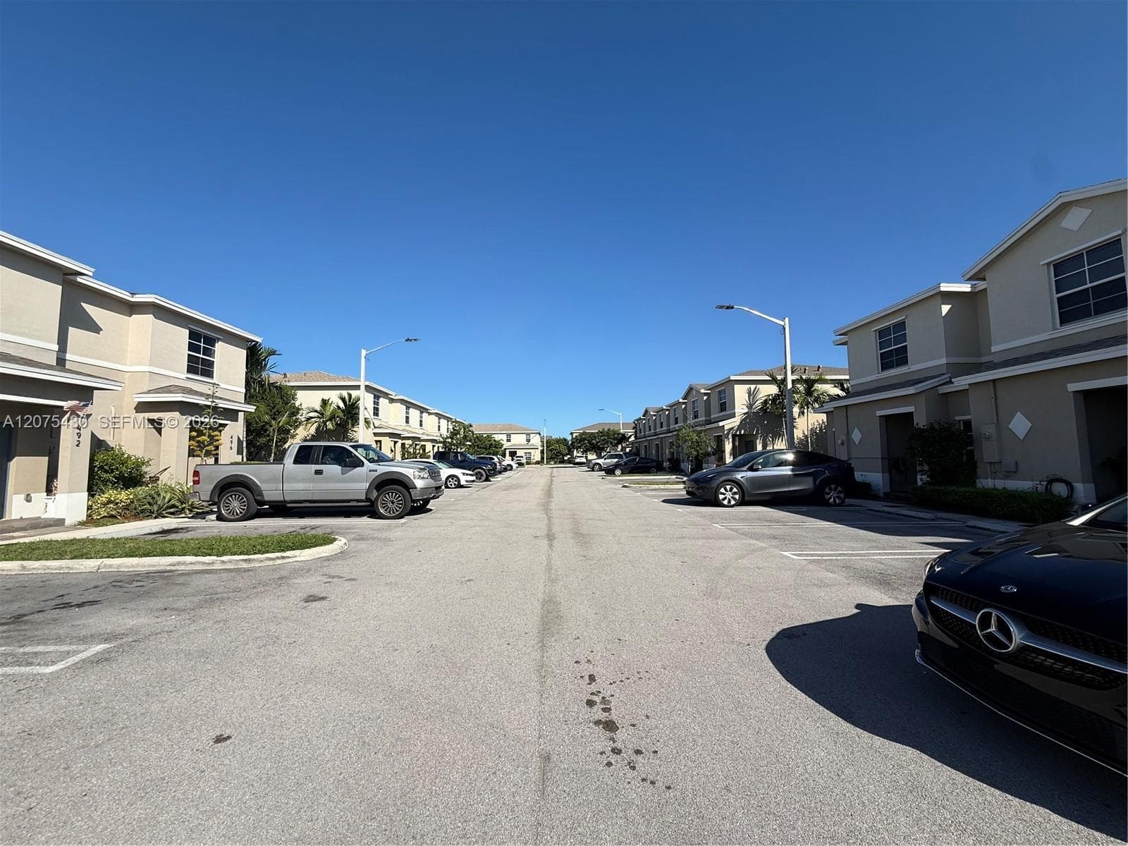 488 NE 5th Ter, Florida City FL 33034 photo 5