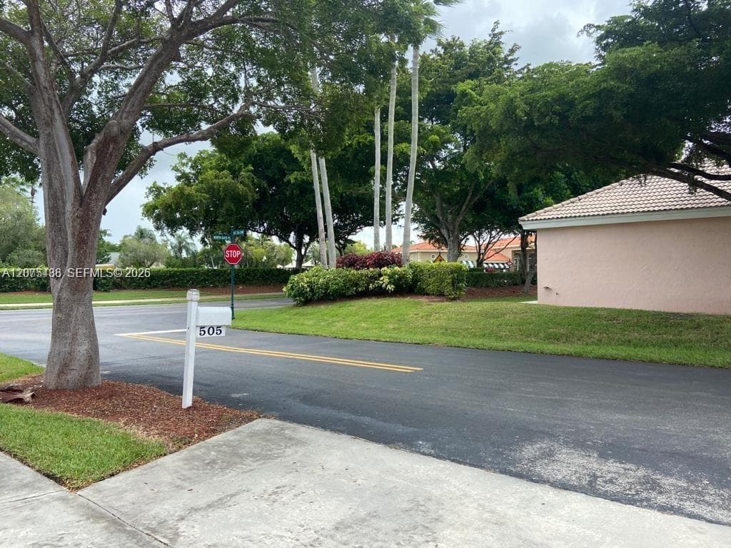 505 SE 26th Dr, Homestead FL 33033 photo 4