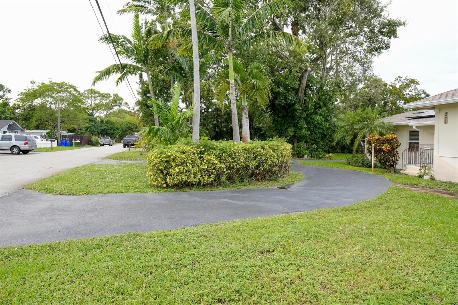 821 SW 13TH Court, Pompano Beach FL 33060 photo 3