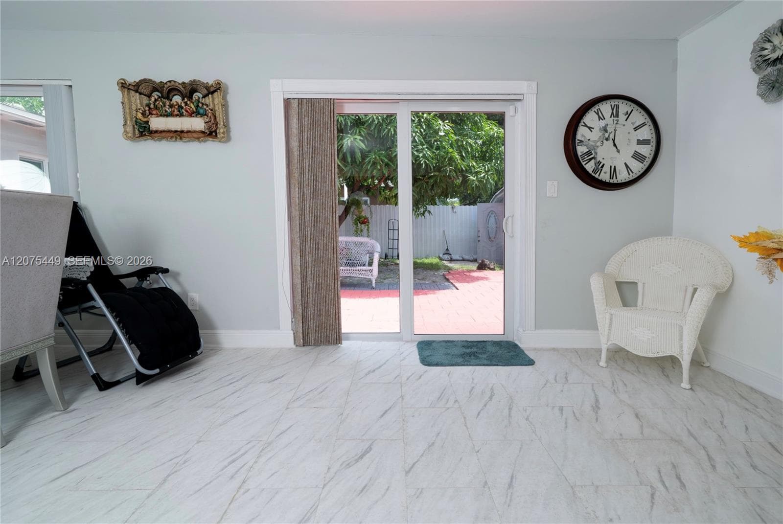 6944 SW 10th Ct, Pembroke Pines FL 33023 photo 4
