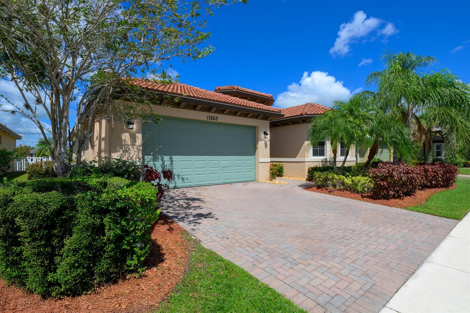 11263 SW Barton Way, Port St. Lucie FL 34987 photo 2