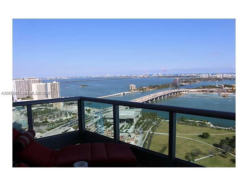 900 Biscayne Blvd # 4207, Miami FL 33132 photo 4