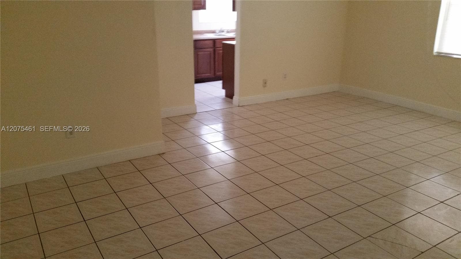 807 SW 5th Ct, Hallandale Beach FL 33009 photo 3