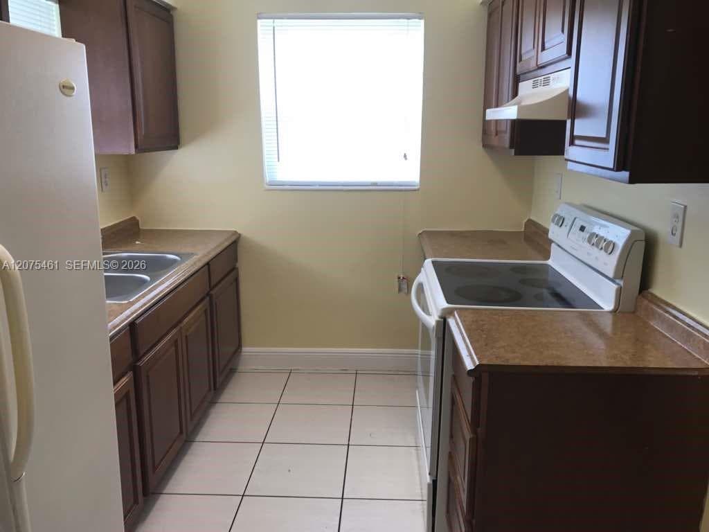 807 SW 5th Ct, Hallandale Beach FL 33009