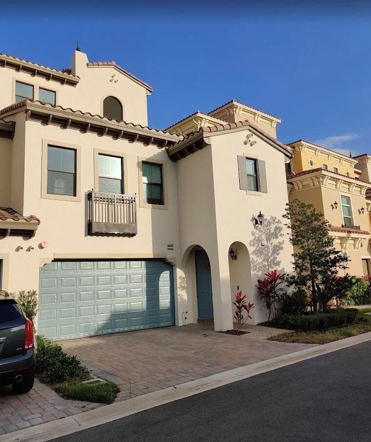2950 NW 124th Way, Sunrise FL 33323