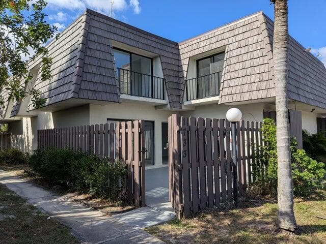 1719 N CONGRESS Avenue, West Palm Beach FL 33401