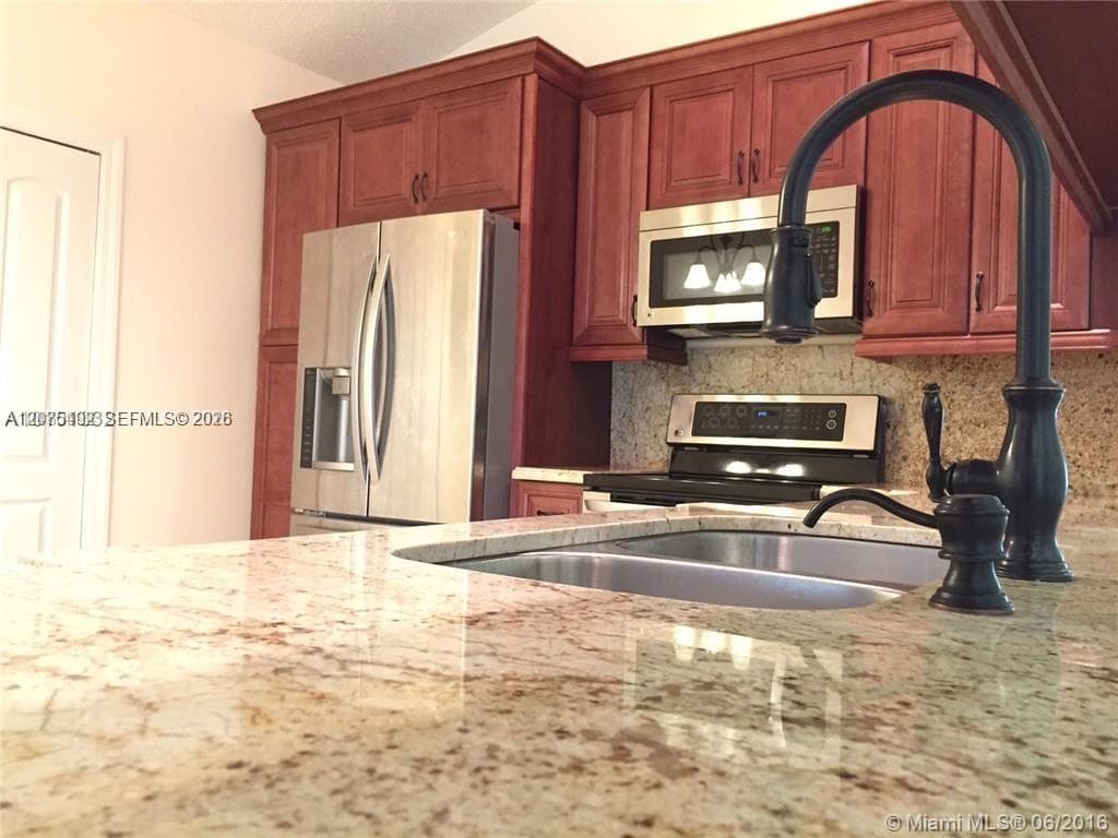 5201 SW 31st Ave # 225, Dania Beach FL 33312 photo 2