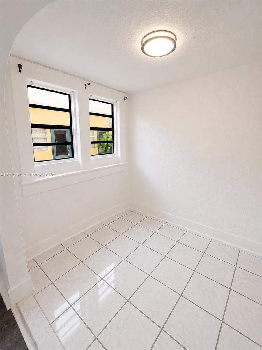 1319 Meridian Ave # 205, Miami Beach FL 33139 photo 3