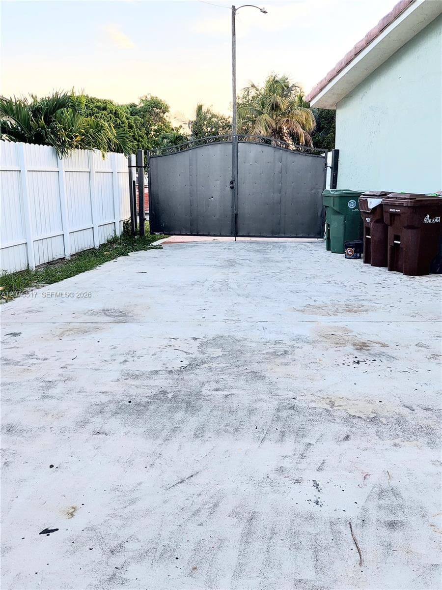3941 E 9th Ln # 0, Hialeah, FL 33013 photo 3