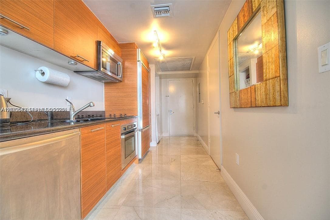 50 Biscayne Blvd # 5309, Miami FL 33132 photo 5