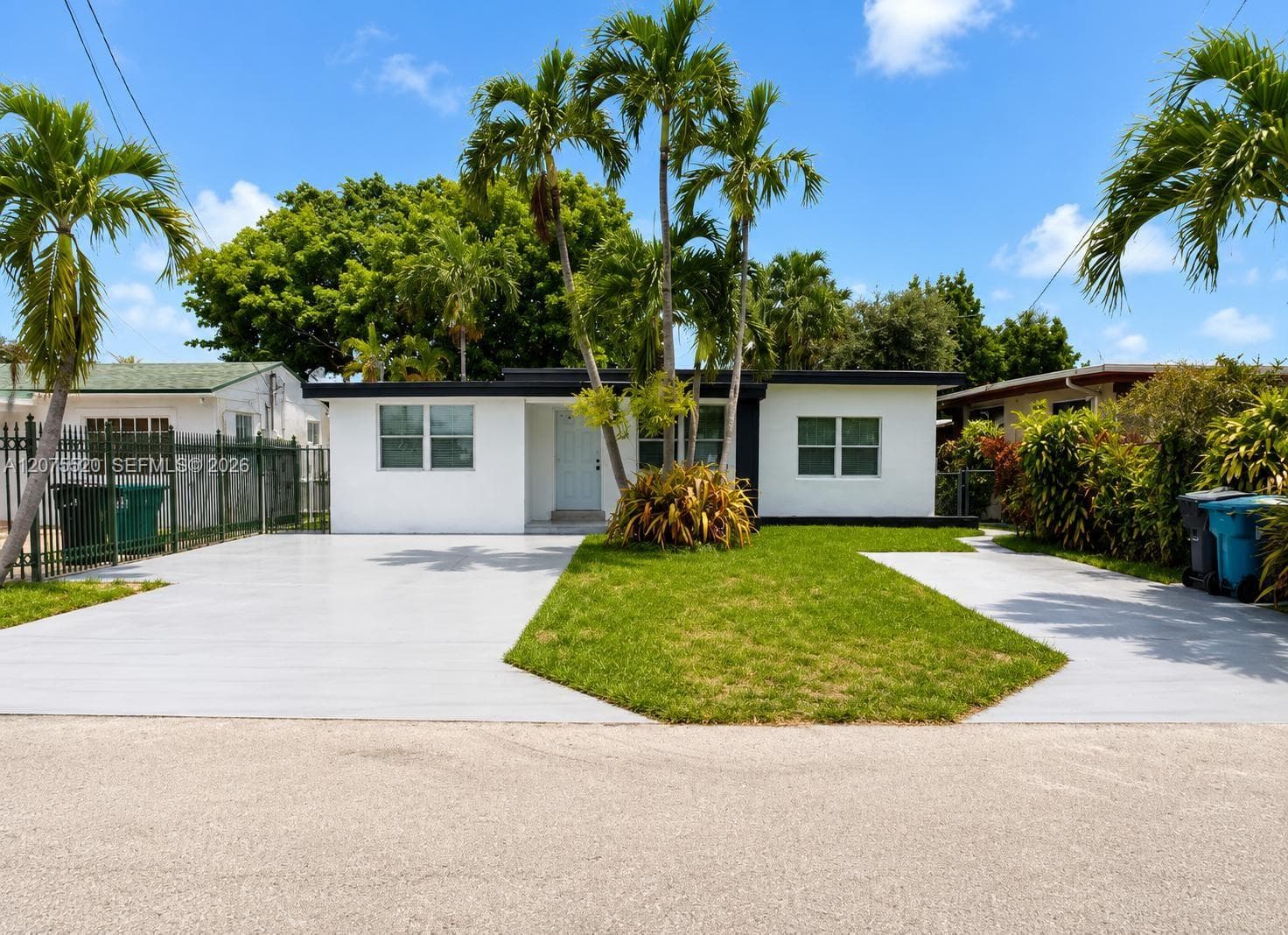 7239 NW Third St, Miami FL 33126 photo 2