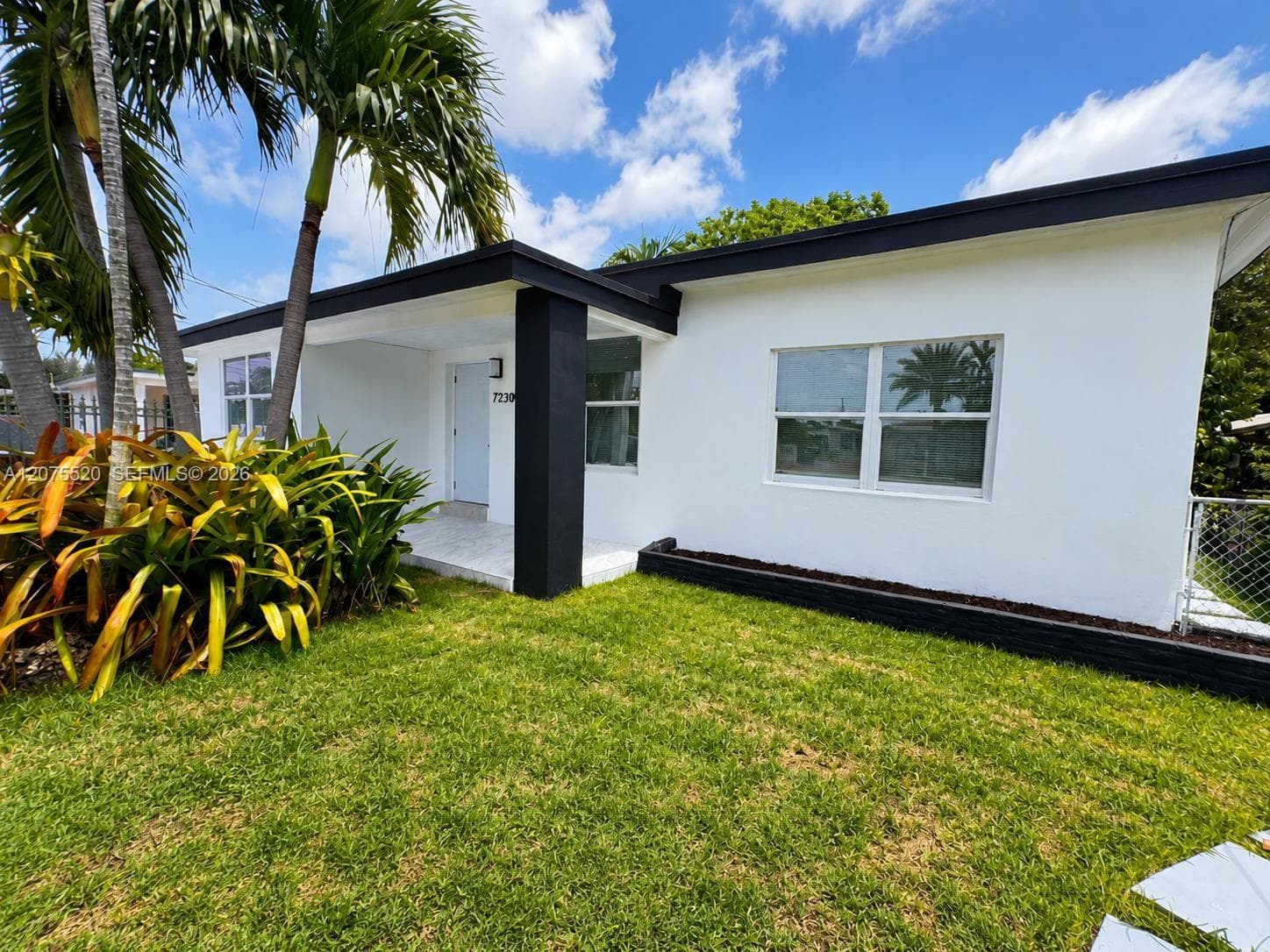 7239 NW Third St, Miami FL 33126 photo 4