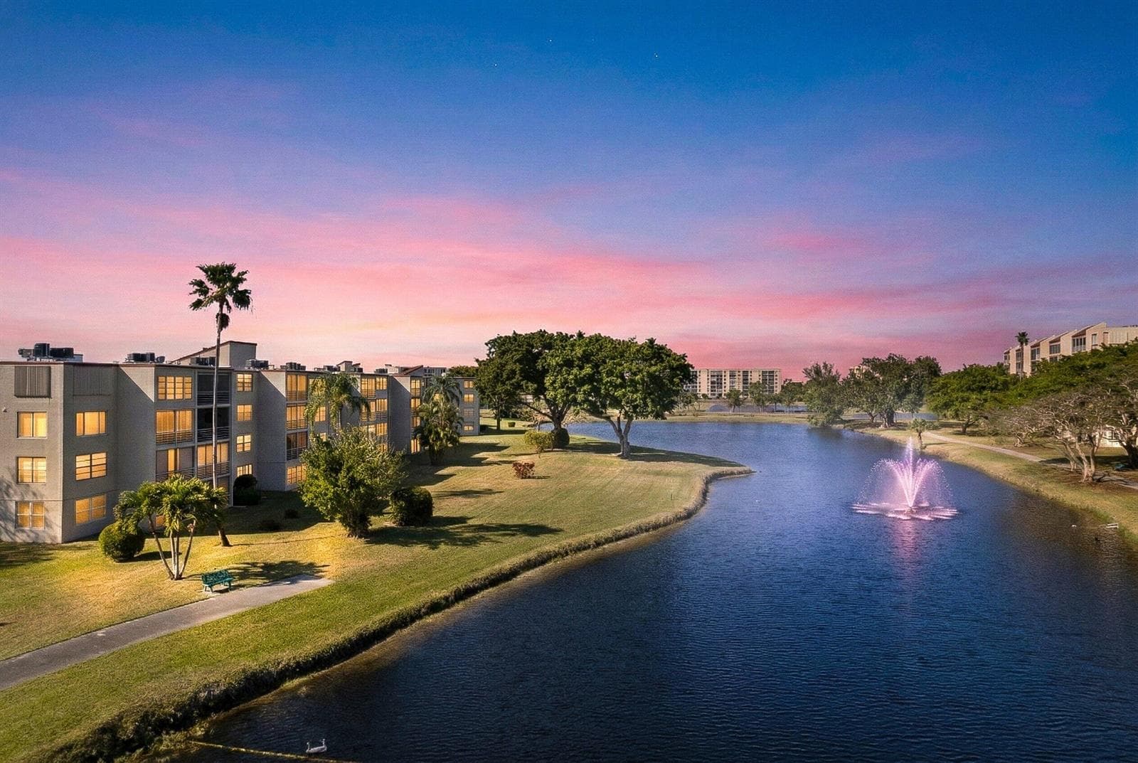 6 ABBEY Lane # 206, Delray Beach FL 33446 photo 3