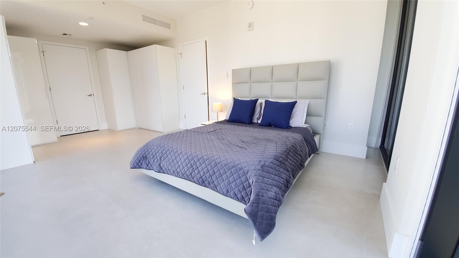 1010 Brickell Ave # 2511, Miami FL 33131 photo 4
