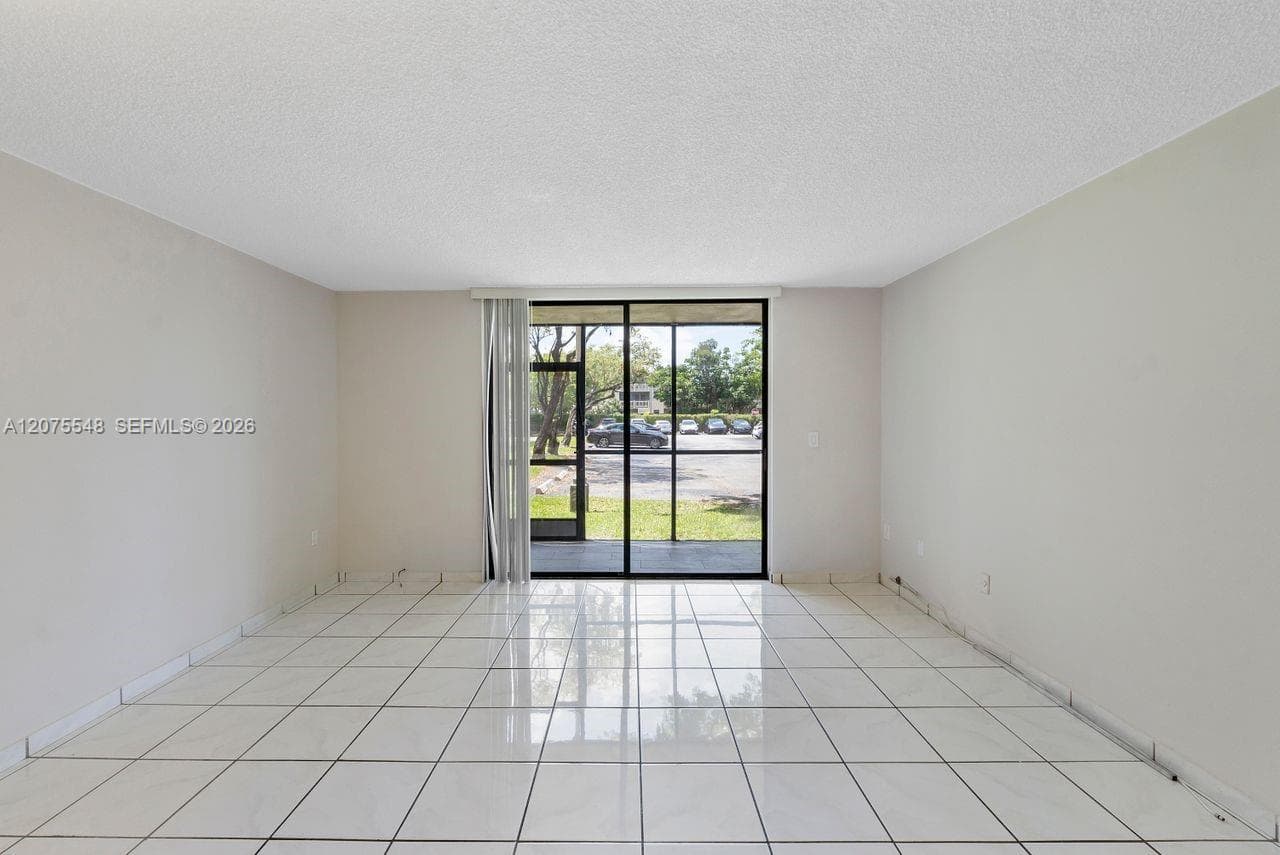 8420 SW 133rd Ave Rd # 105, Miami FL 33183 photo 2
