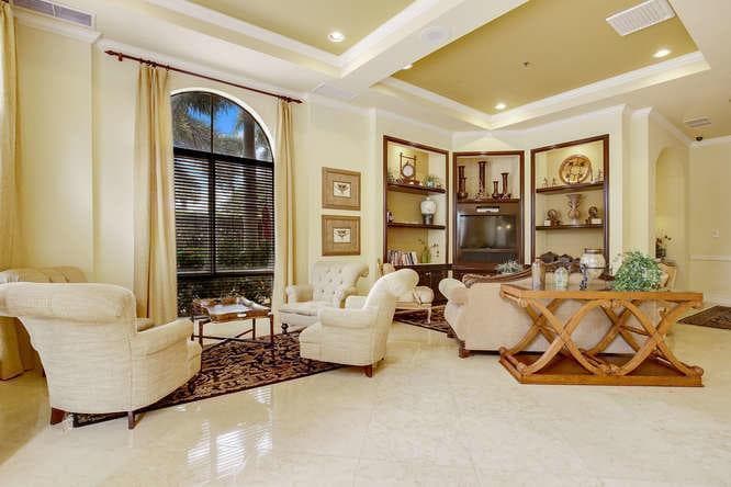 616 CLEARWATER PARK Road # 407, West Palm Beach FL 33401 photo 3