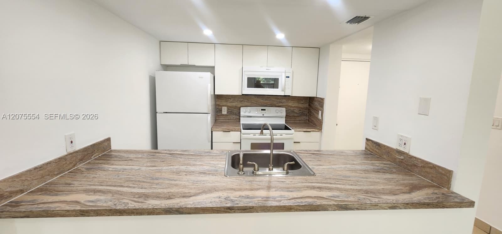 8160 Geneva Ct # 104, Doral FL 33166 photo 3
