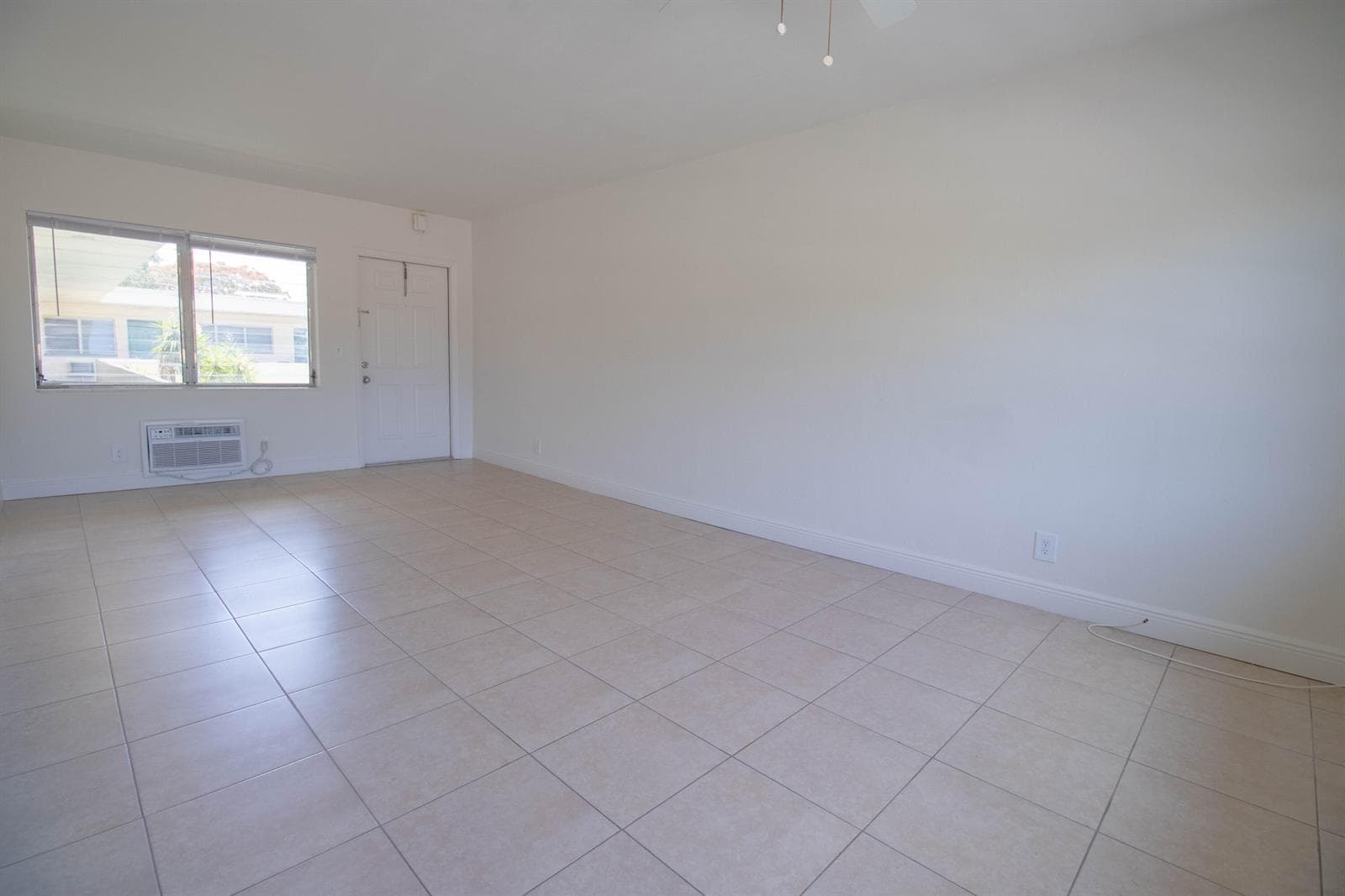 1855 ADAMS # #29, Hollywood FL 33020 photo 2