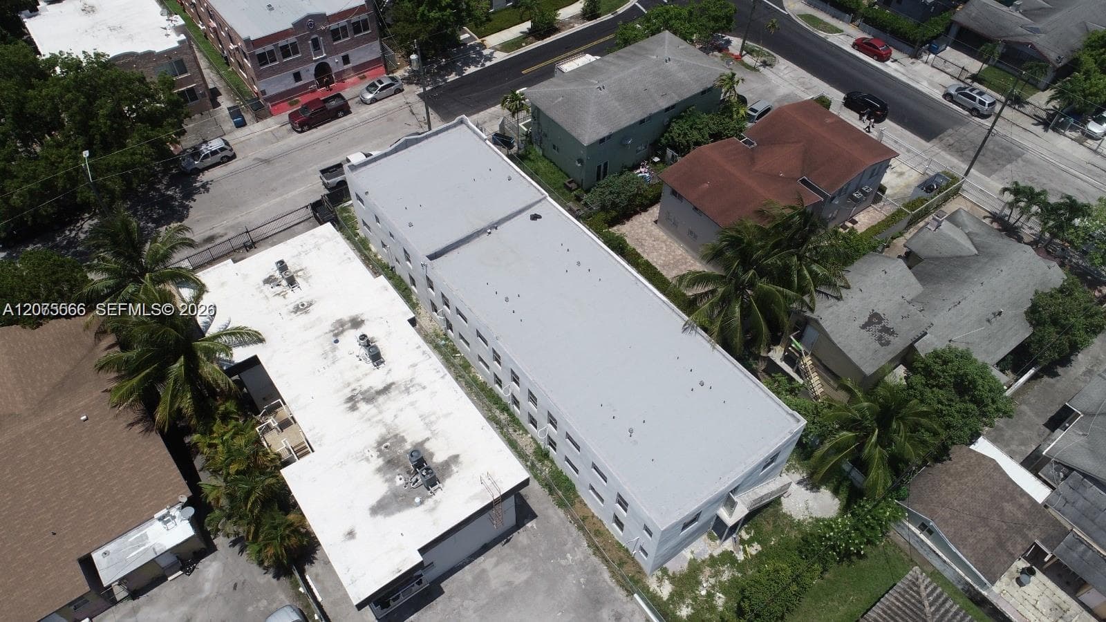 1020 SW 2nd St, Miami FL 33130 photo 5