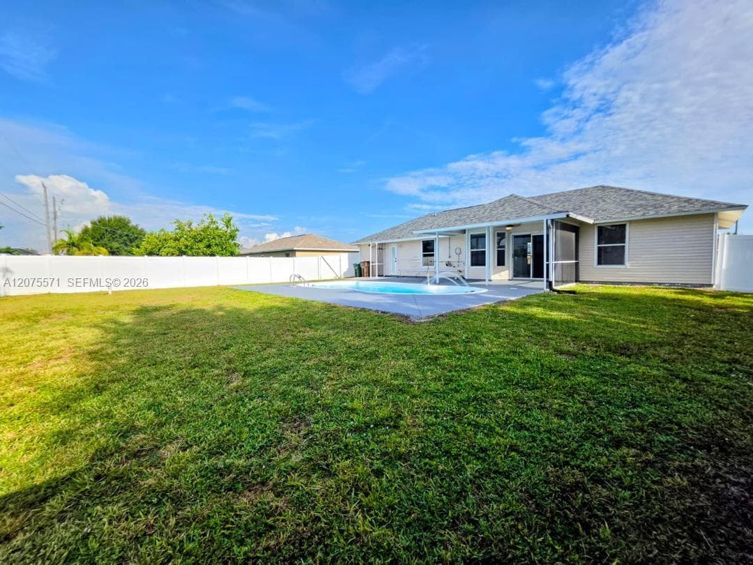 626 SW 25th Ter, Cape Coral FL 33914 photo 4