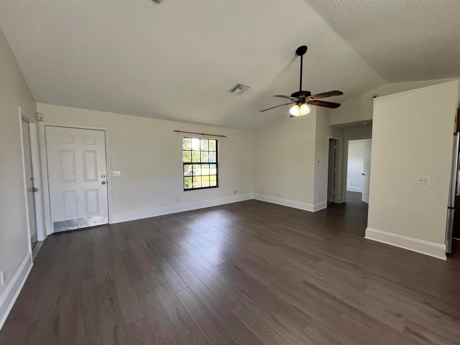 720 3RD Street SW, Vero Beach FL 32962 photo 2