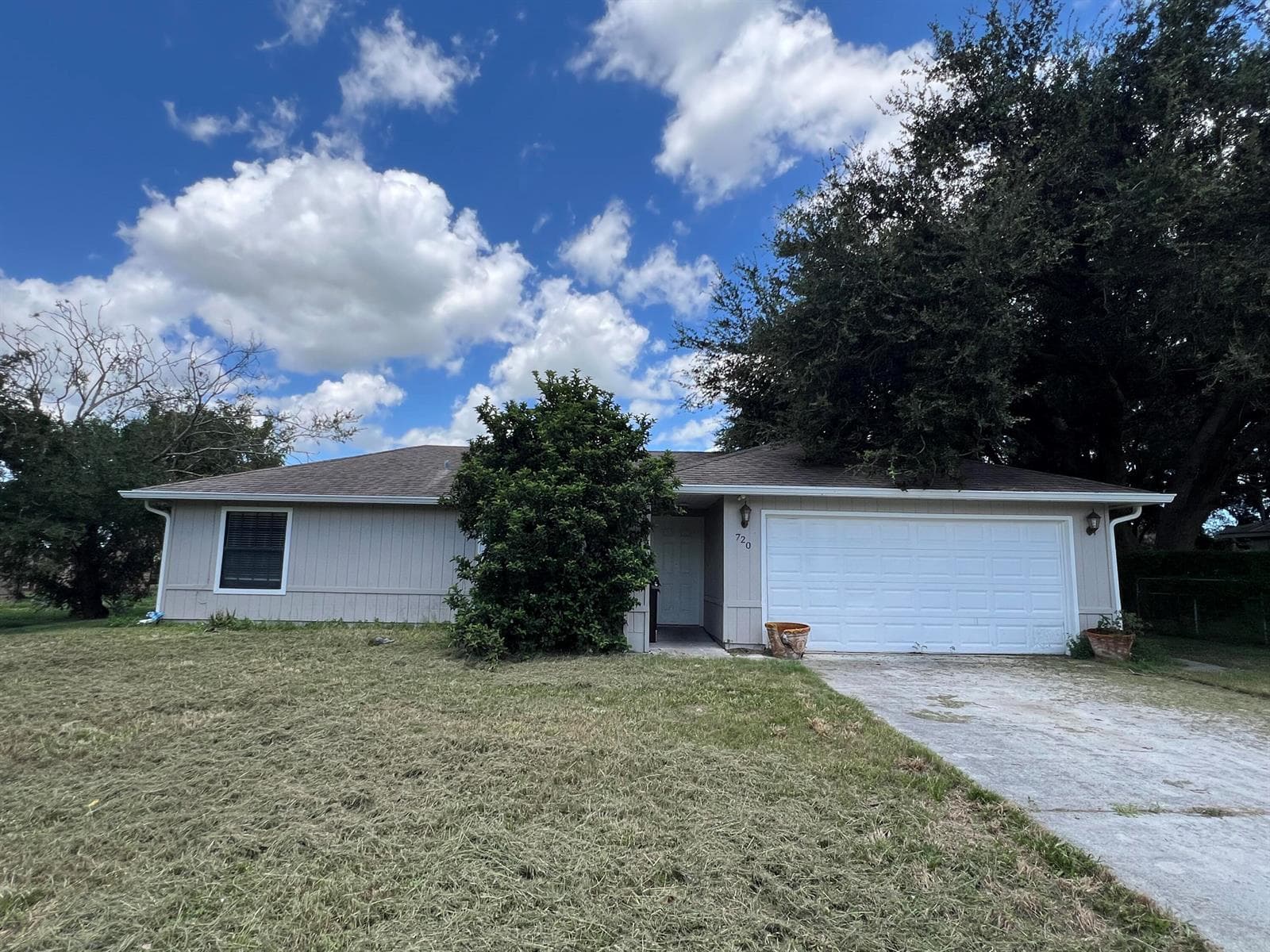 720 3RD Street SW, Vero Beach FL 32962